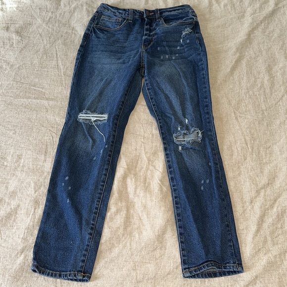 No Boundaries Mom Jeans - Picture 2 of 3